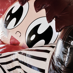 国内牛人偷窥美女嘘嘘视频
